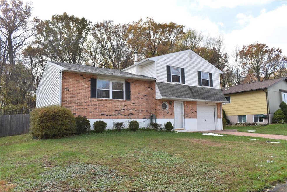 110 Stature Dr, Newark, DE 19713 - photo 1