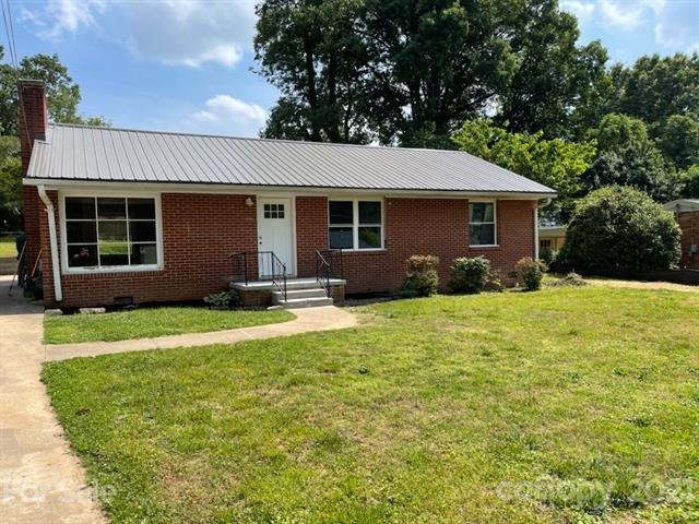 436 Hillcrest Dr, Statesville, NC 28677 - photo 1