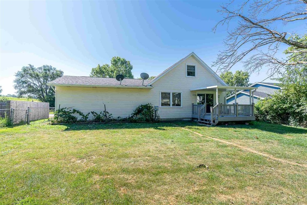 712 Franklin Ave, Davenport, IA 52806 - photo 1