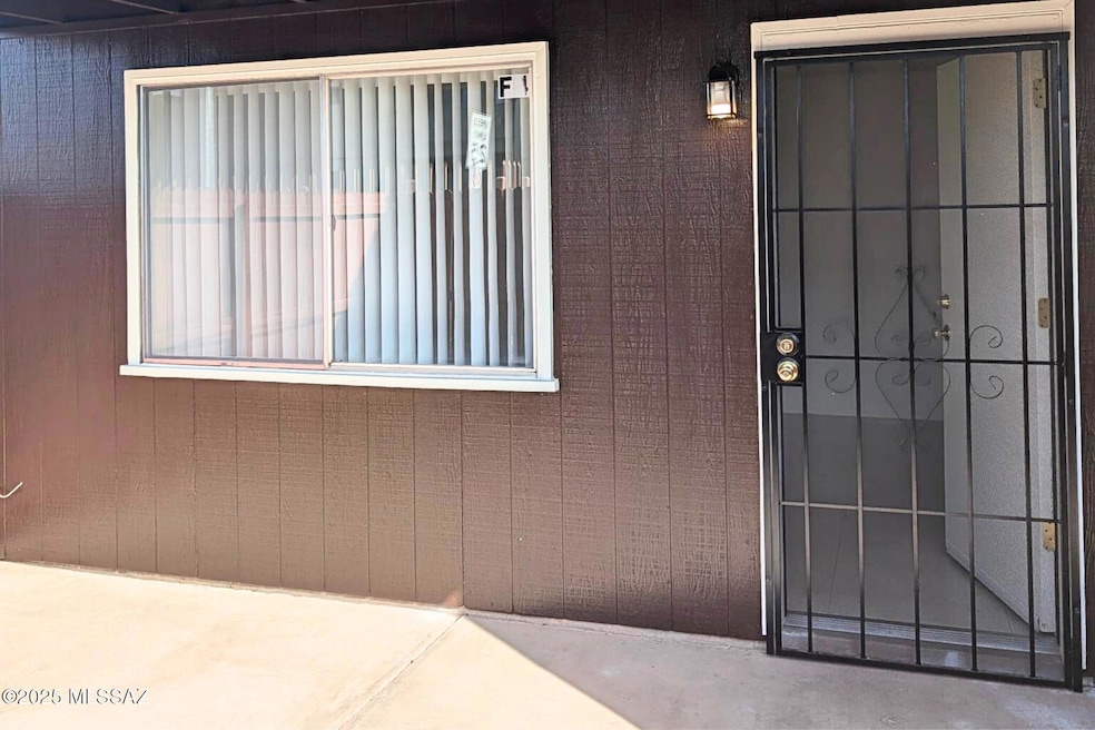 2625 N Alvernon Way unit F4, Tucson, AZ 85712 - photo 1