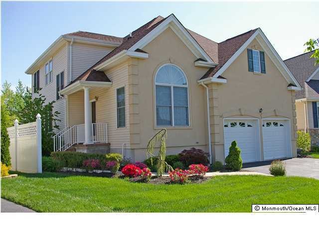 18 Wellington St, Holmdel, NJ 07733 - photo 1