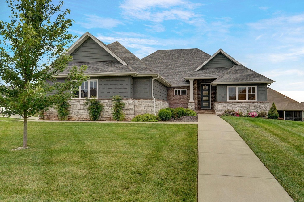 1381 Kempton Ct, Nixa, MO 65714 - photo 1