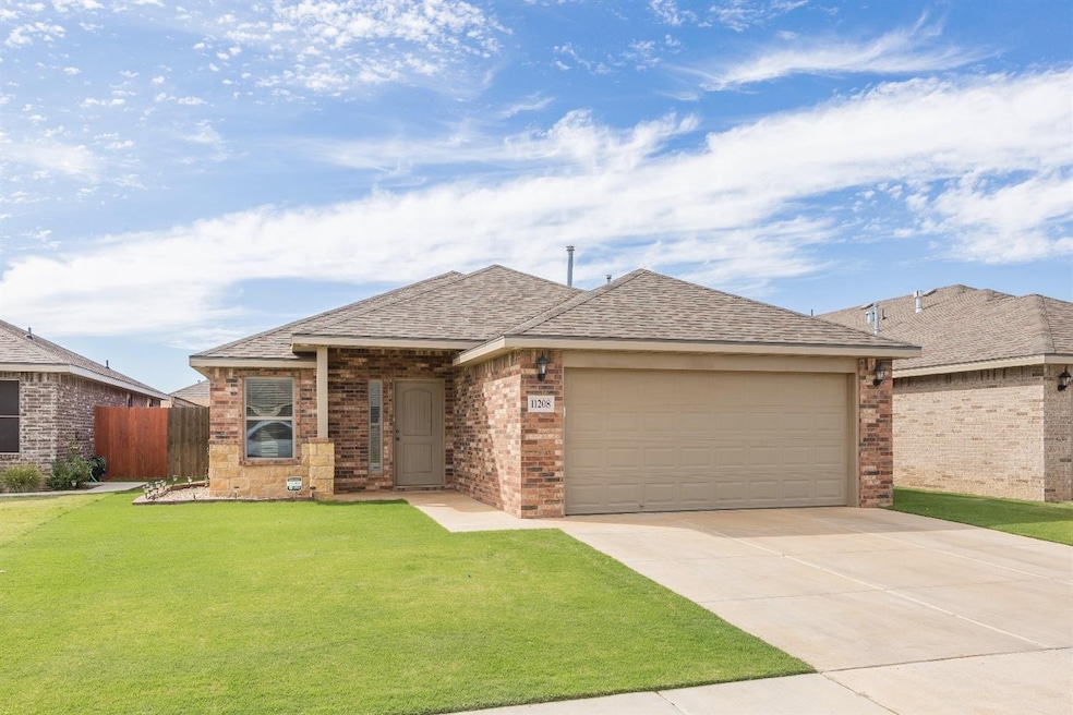 11208 Clinton Ave, Lubbock, TX 79424 - photo 1