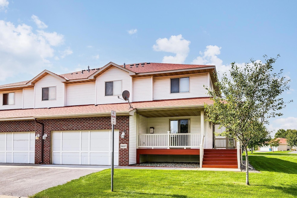 8657 Tessman Cir N, Brooklyn Park, MN 55445 - photo 1