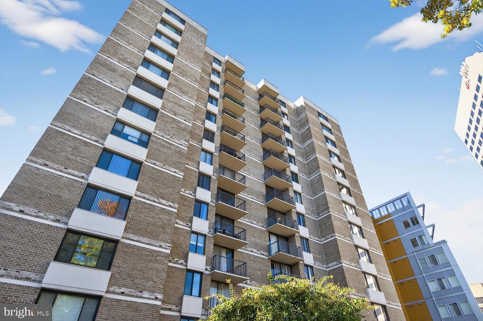 4 Monroe St unit 409, Rockville, MD 20850 - photo 1