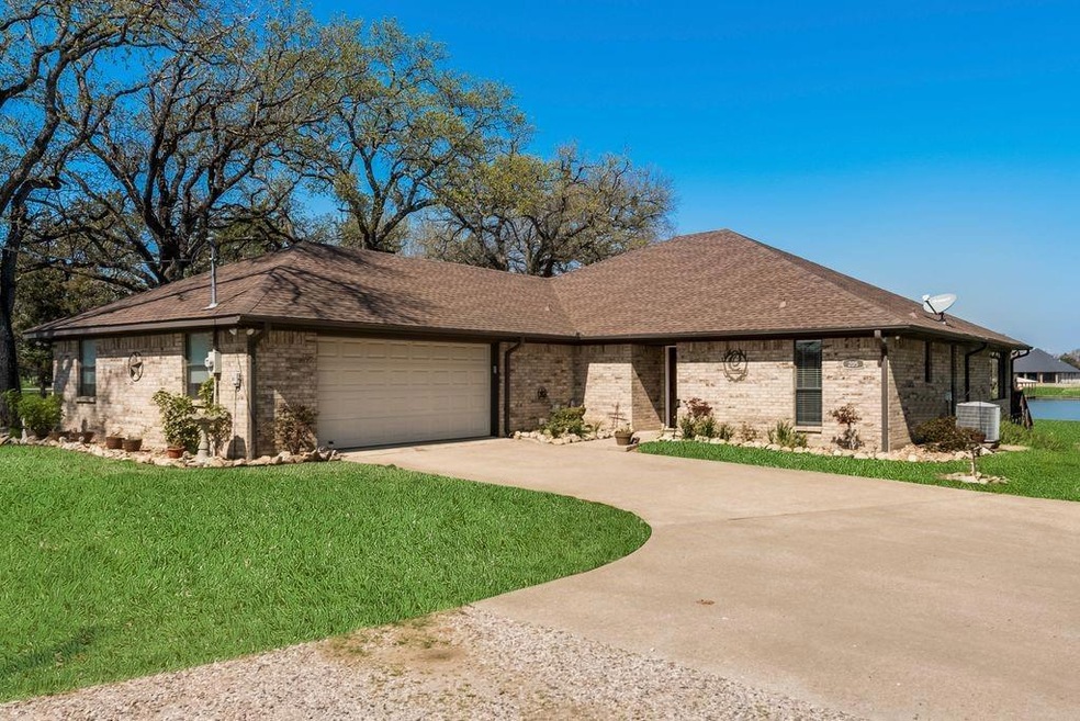 205 Collins Ln, Corsicana, TX 75109 - photo 1