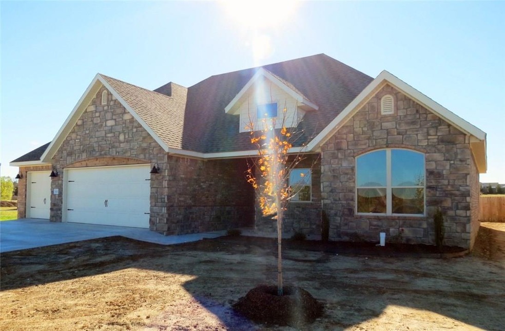 1421 Colonel Bass Ln, Prairie Grove, AR 72753 - photo 1