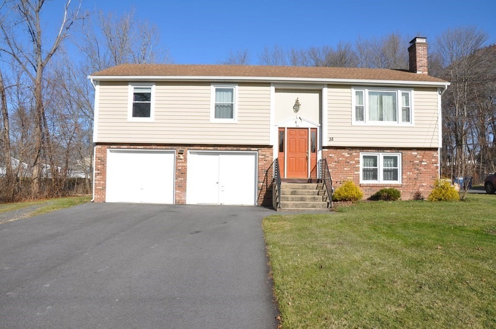 38 Humphrey Ln, West Springfield, MA 01089 - photo 1