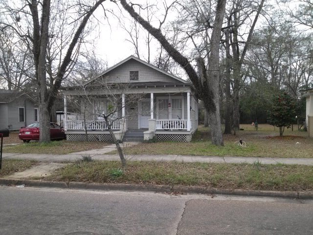 131 Highland Ave, Eufaula, AL 36027 - photo 1