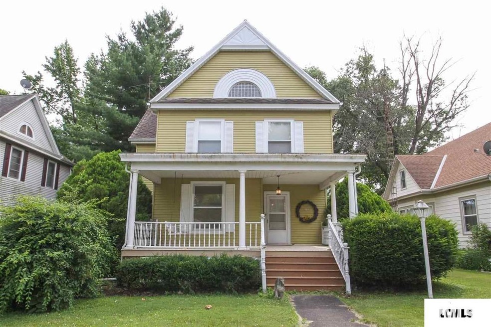 321 Delavan St, Lincoln, IL 62656 - photo 1