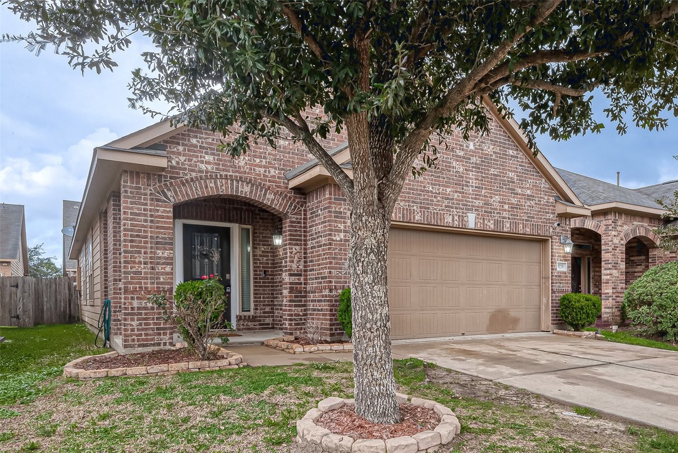 9219 Fuqua Breeze Dr, Houston, TX 77075 - photo 1