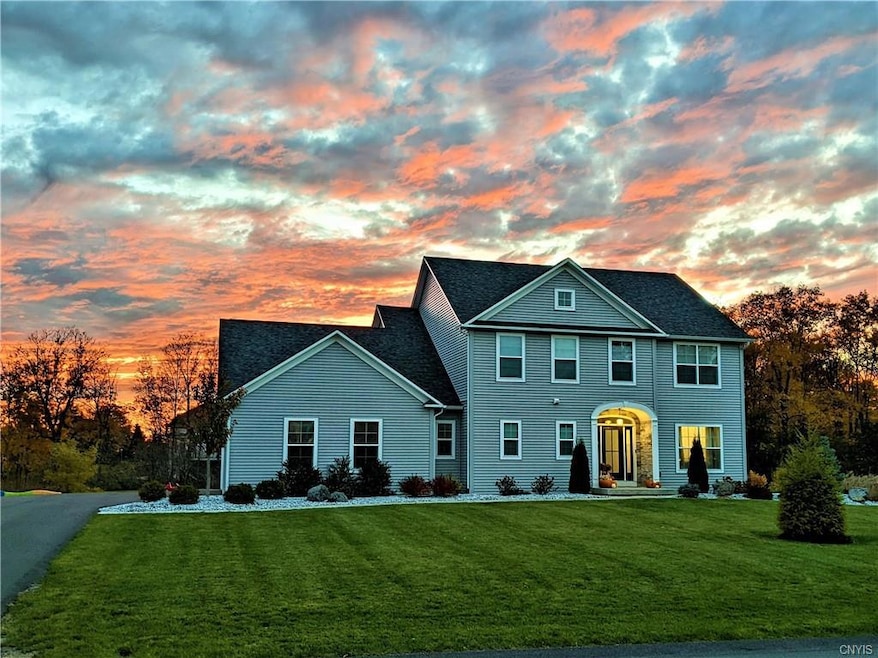 Welcome to 9128 Whistling Swan Lane