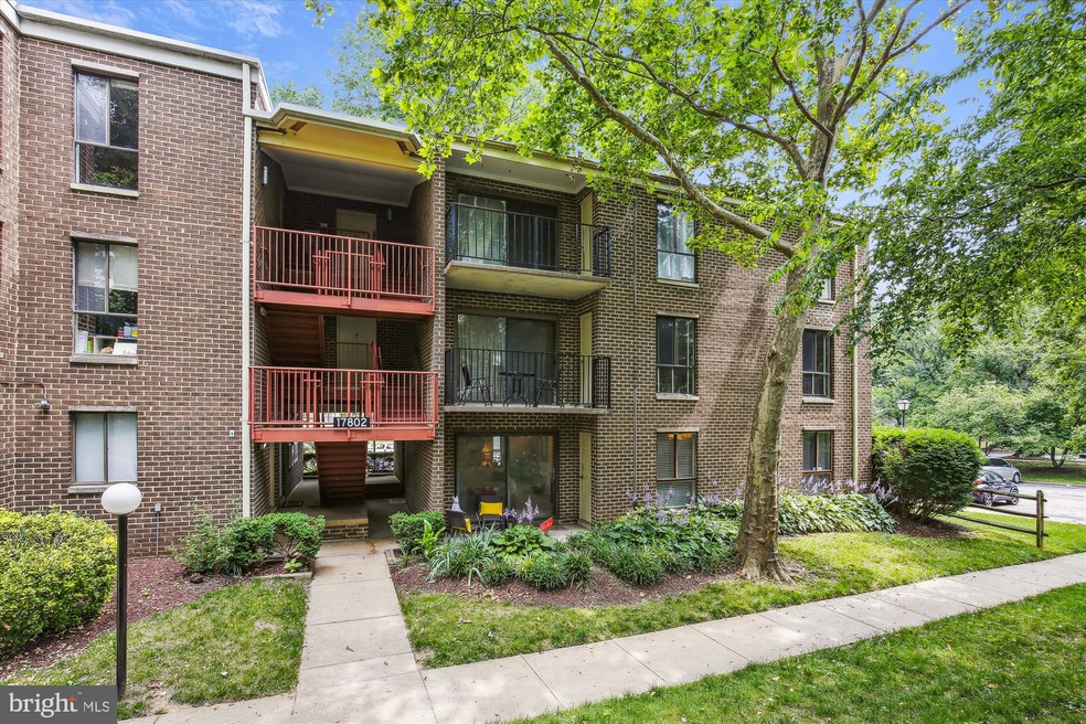 17802 Buehler Rd unit 136, Olney, MD 20832 - photo 1