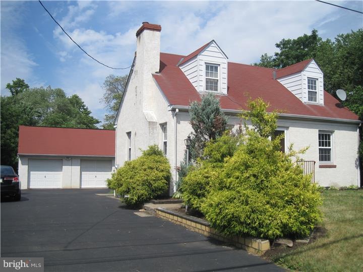 313 Ivyland Rd, Warminster, PA 18974 - photo 1