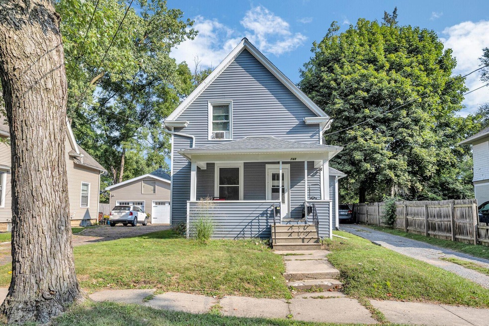 748 Randolph