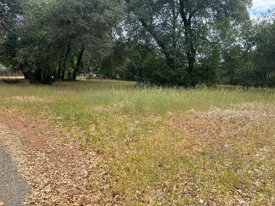 1631,1641 Mistletoe Ln, Redding, CA 96002 - photo 1