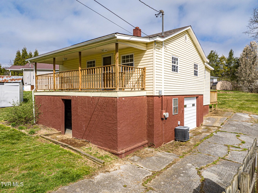 1615 Miami Dr, Johnson City, TN 37601 - photo 1