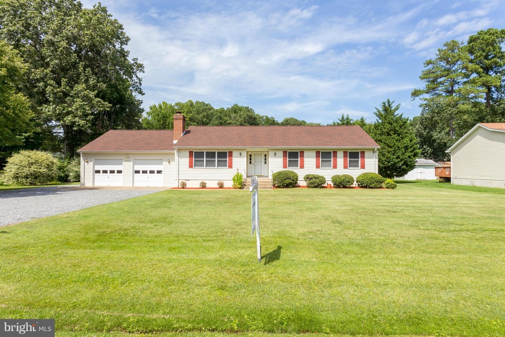 324 Monroe Dr, Colonial Beach, VA 22443 - photo 1