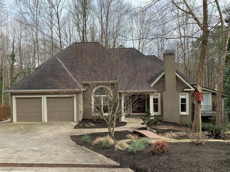 Amazing curb appeal on this 1.54 acre cul-se-sac l