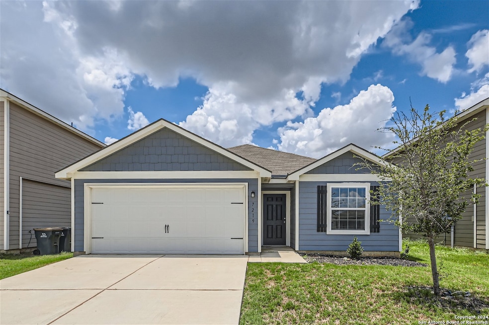 For Rent $1,600/month