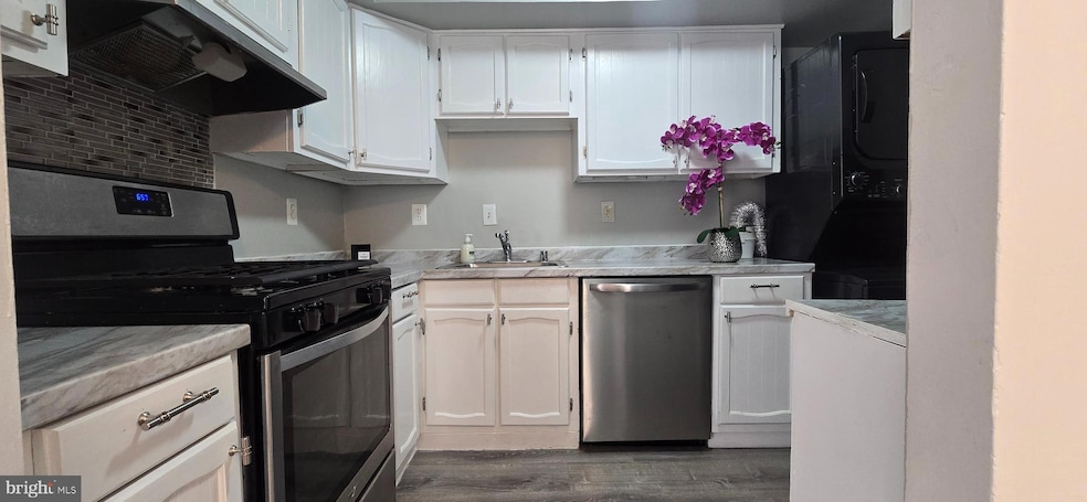 For Rent $1,950/month