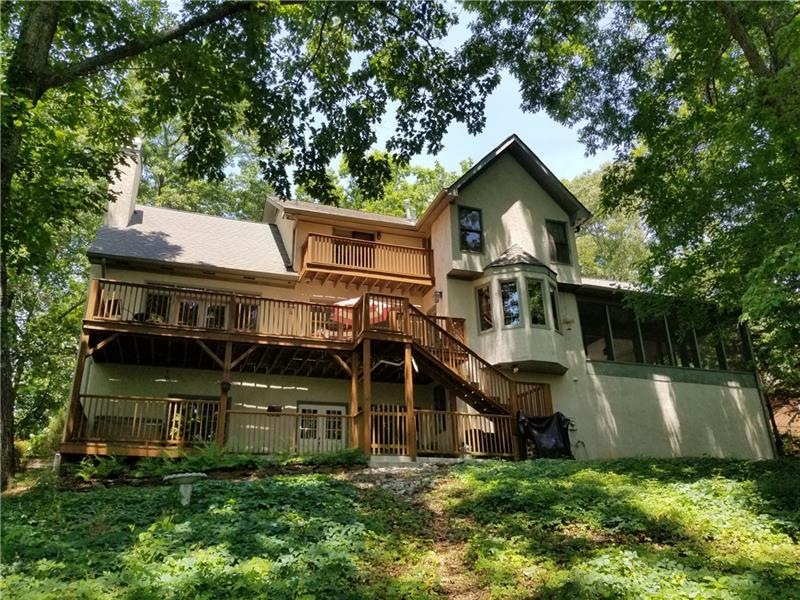 Back view of home in Summer