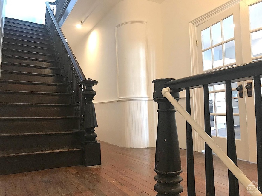 605 Warren St, Hudson, NY 12534 - photo 1