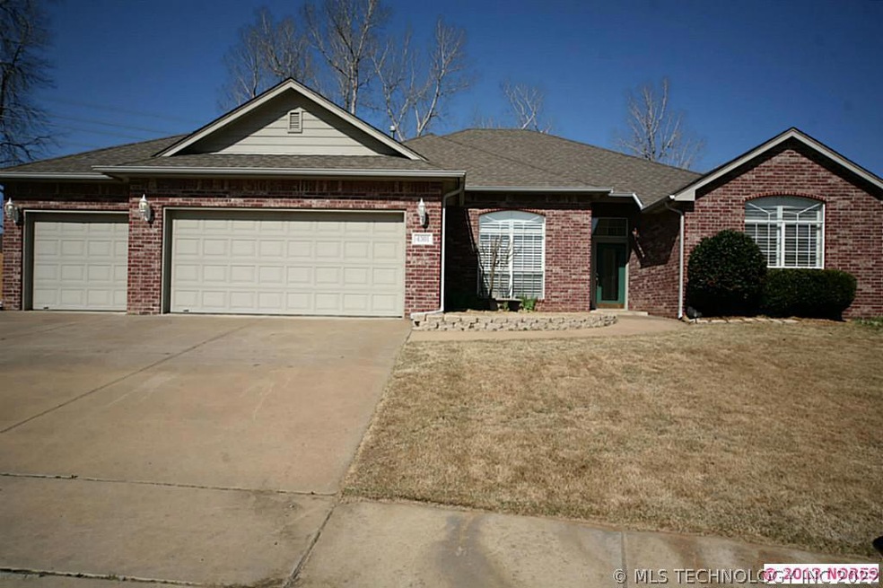 Super clean, well maintained home nestled in the h