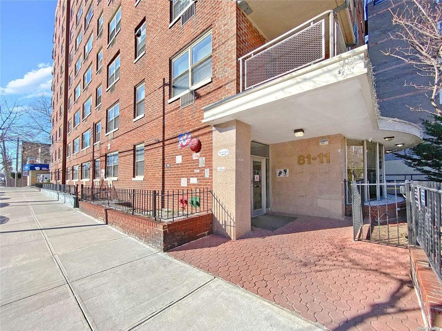 Elmhurst Towers Apartments unit 1F, Elmhurst, NY 11373 - photo 1