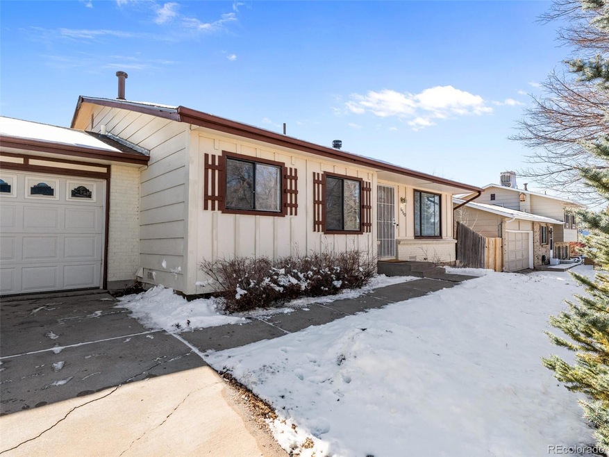 16560 E Gunnison Place, Aurora, CO 80017 - photo 1