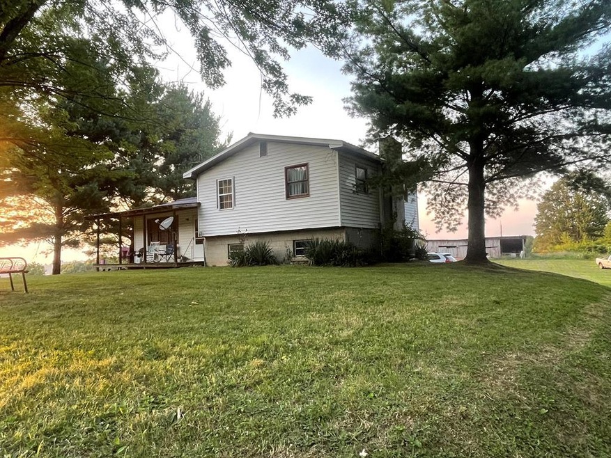 6831 Pea Patch Rd, Jewell Ridge, VA 24622 MLS 52497