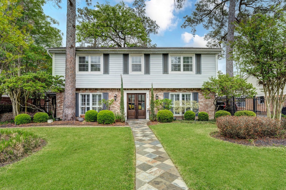 466 Yorkchester Dr, Houston, TX 77079 - photo 1