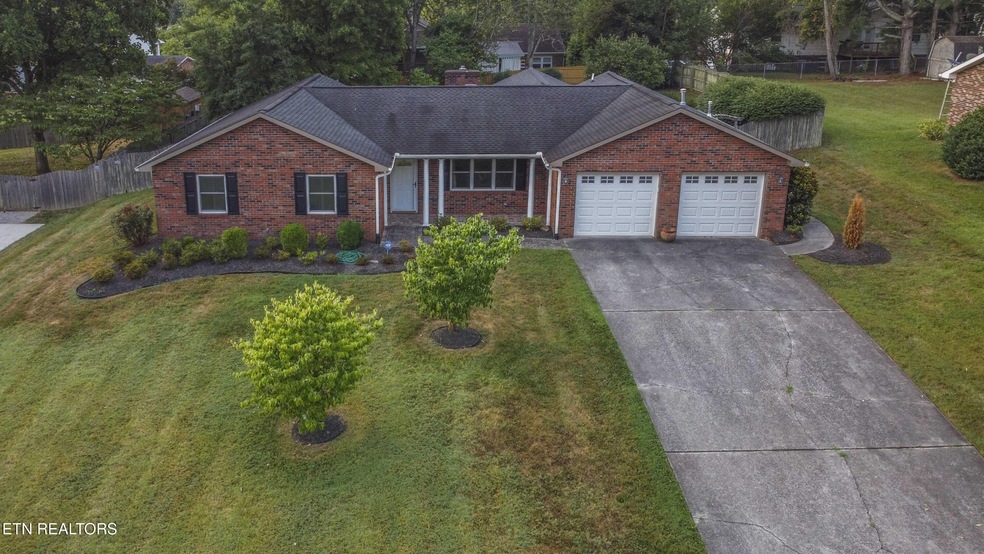 Under Contract $500,000