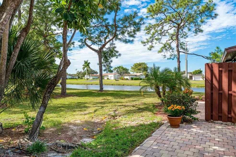 2009 Pine Isle Ln unit 2009, Naples, FL 34112 - photo 1