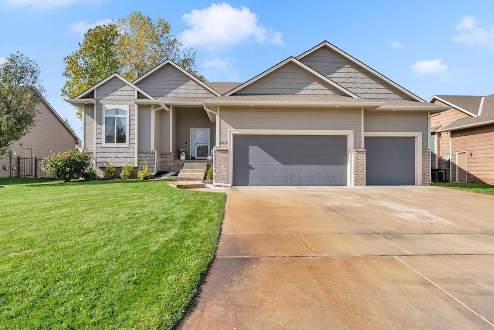 4319 N Cimarron St, Wichita, KS 67205 - photo 1