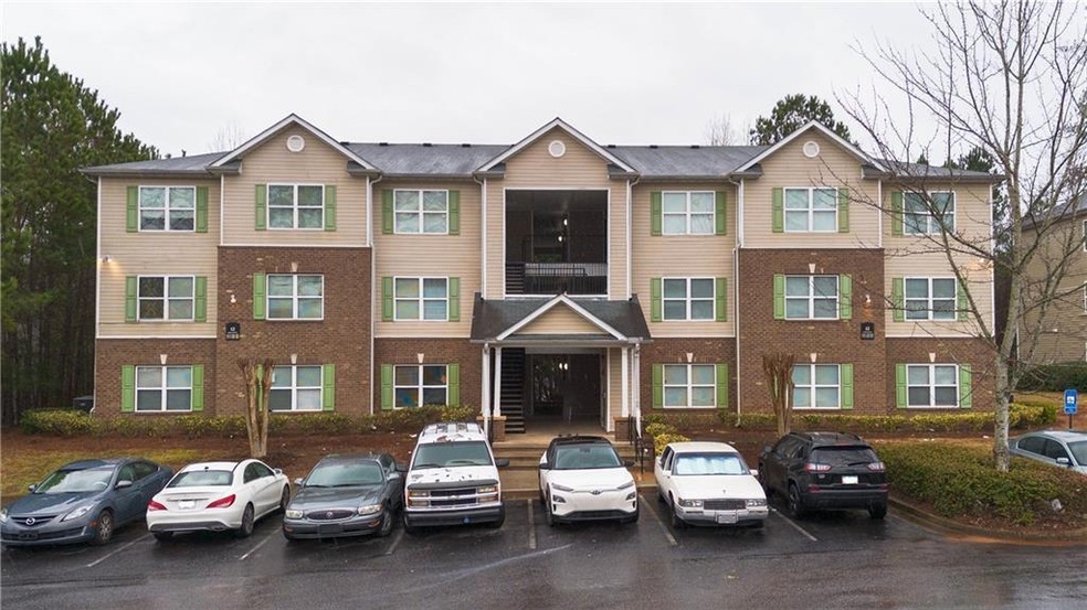 12303 Fairington Ridge Cir, Lithonia, GA 30038 - photo 1