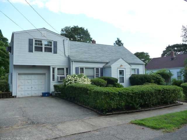 248 Roger Williams Rd, Bridgeport, CT 06610 - photo 1