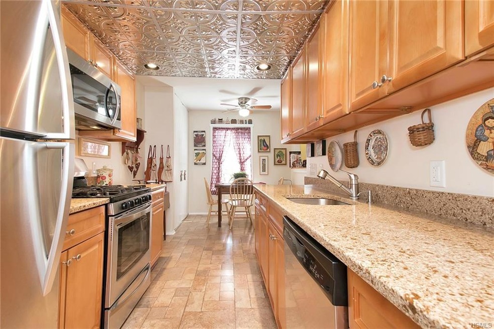 553 Martling Ave, Tarrytown, NY 10591 - photo 1