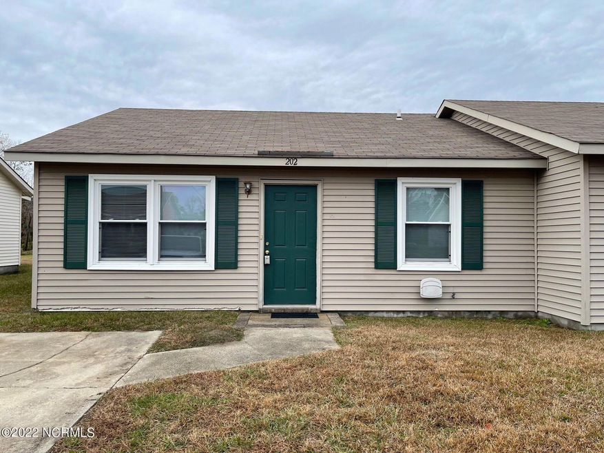 202 Appaloosa Dr, Jacksonville, NC 28540 - photo 1