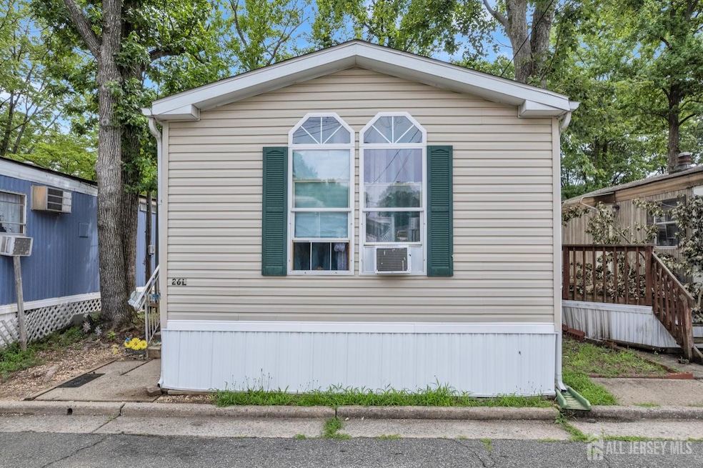 2505 Woodbridge Ave unit 26L, Edison, NJ 08817 - photo 1