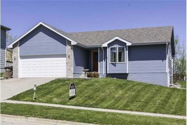 206 W Maple St, Runnells, IA 50237 - photo 1