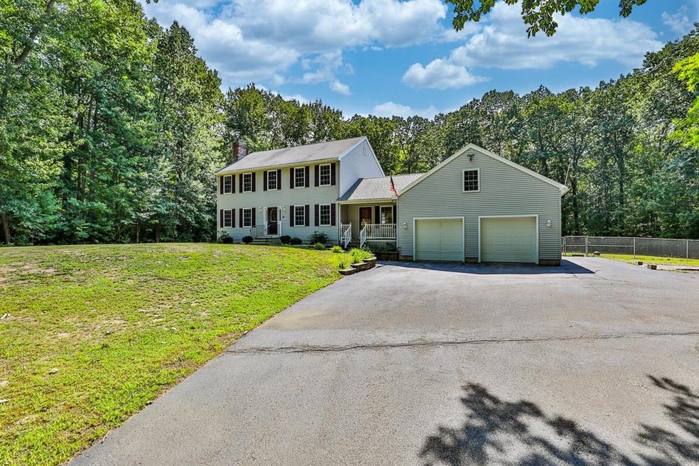 36 Pine St, Danville, NH 03819 - photo 1