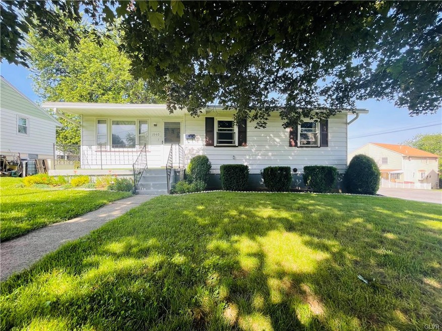 1940 S Albert St unit 1936, Allentown, PA 18103 - photo 1