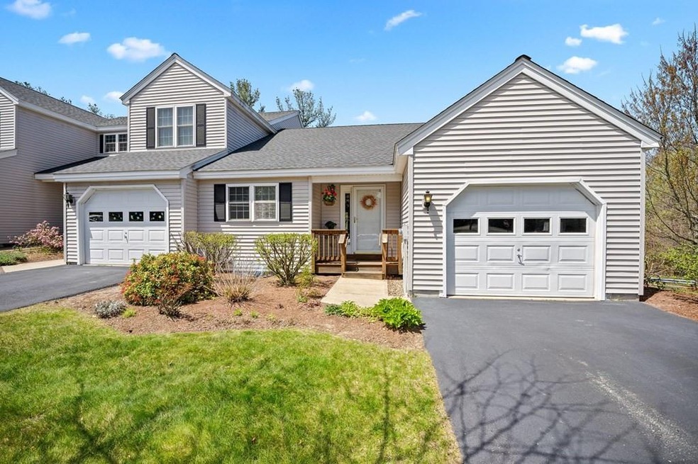 240 Bridle Cross Rd unit 14, Fitchburg, MA 01420 - photo 1