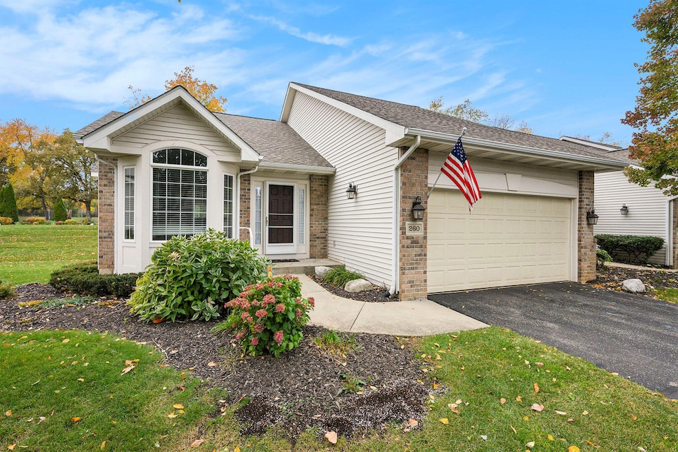 260 Round Hill Rd unit 8, Kalamazoo, MI 49009 - photo 1