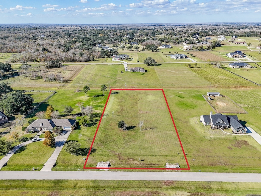 702 Comanche Trail Dr, Rosharon, TX 77583 - photo 1