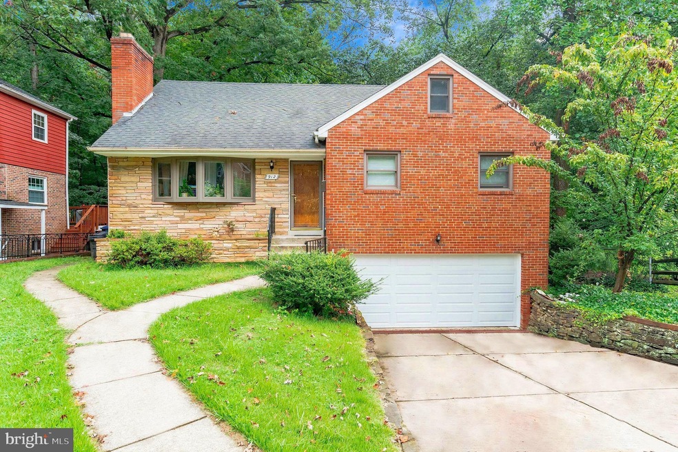 912 Larch Ave, Takoma Park, MD 20912 - photo 1