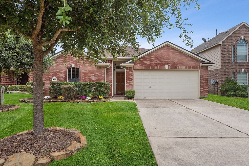 38306 E Sulphur Creek Dr, Magnolia, TX 77355 - photo 1