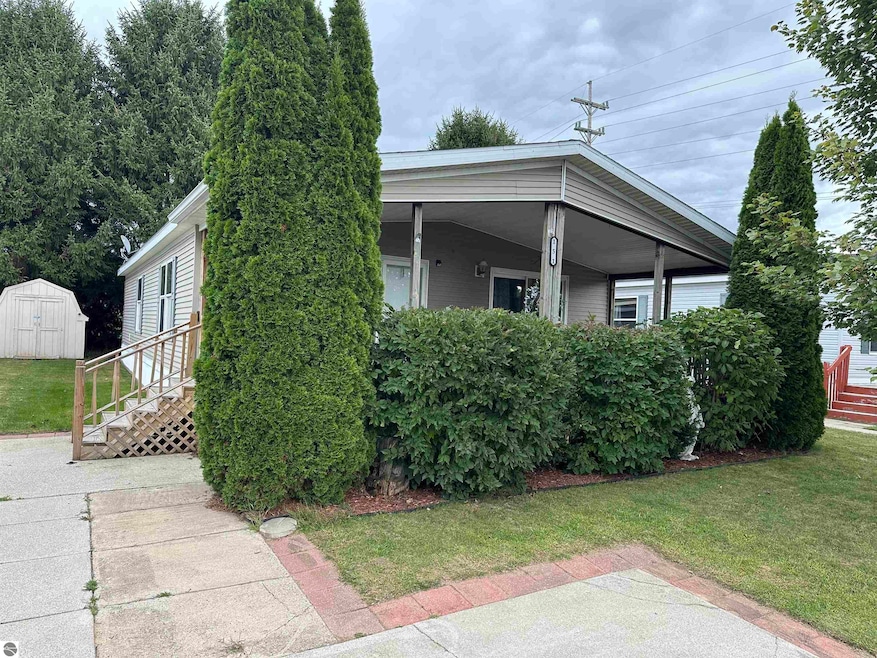 5232 E Broadway Rd unit LOT 151, Mount Pleasant, MI 48858 - photo 1