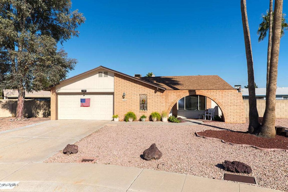 Great curb appeal!